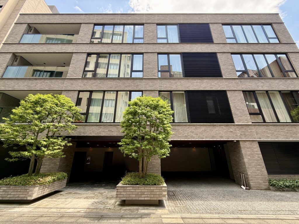 フォレセーヌ赤坂丹後町の写真 1