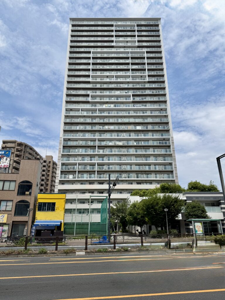 ライオンズ四谷タワーゲートの写真 1